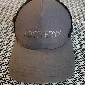 Arcteryx  Cap